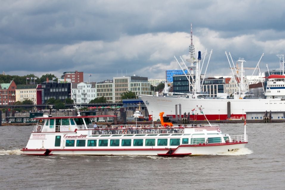 Hamburg: 1-Hour Harbor Cruise - Onboard Amenities and Services