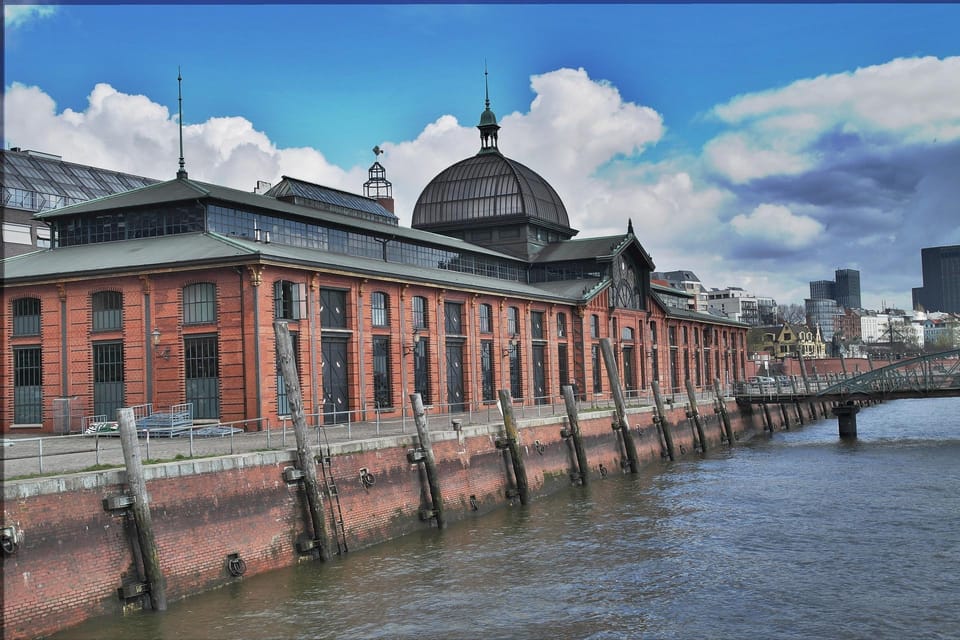 Hamburg: Self-Guided Audio Tour - Secure Links and Verified Information