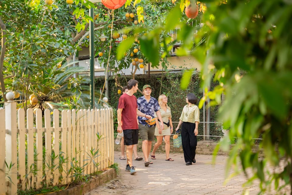 Hanoi Cooking Class in Haven of Tranquility - Thom Culinary - Local Market Exploration