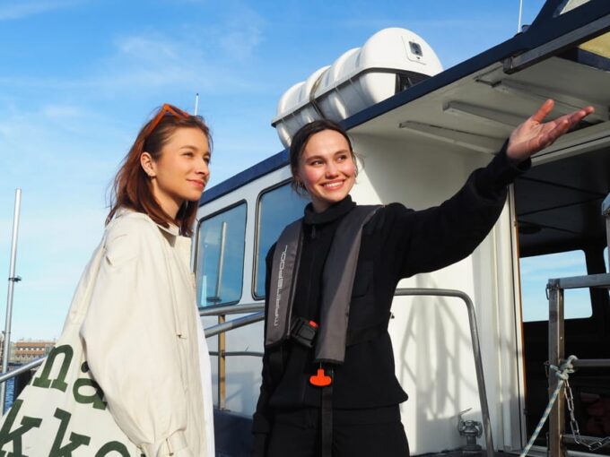 Helsinki: Vallisaari Fortress Island Ferry Ticket - Onboard Amenities and Services