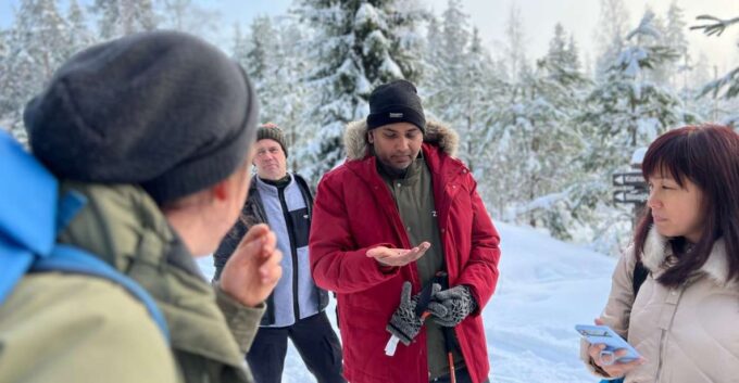 Helsinki: Winter Wonderland Liesjärvi National Park Hike - Wildlife and Nature Experiences