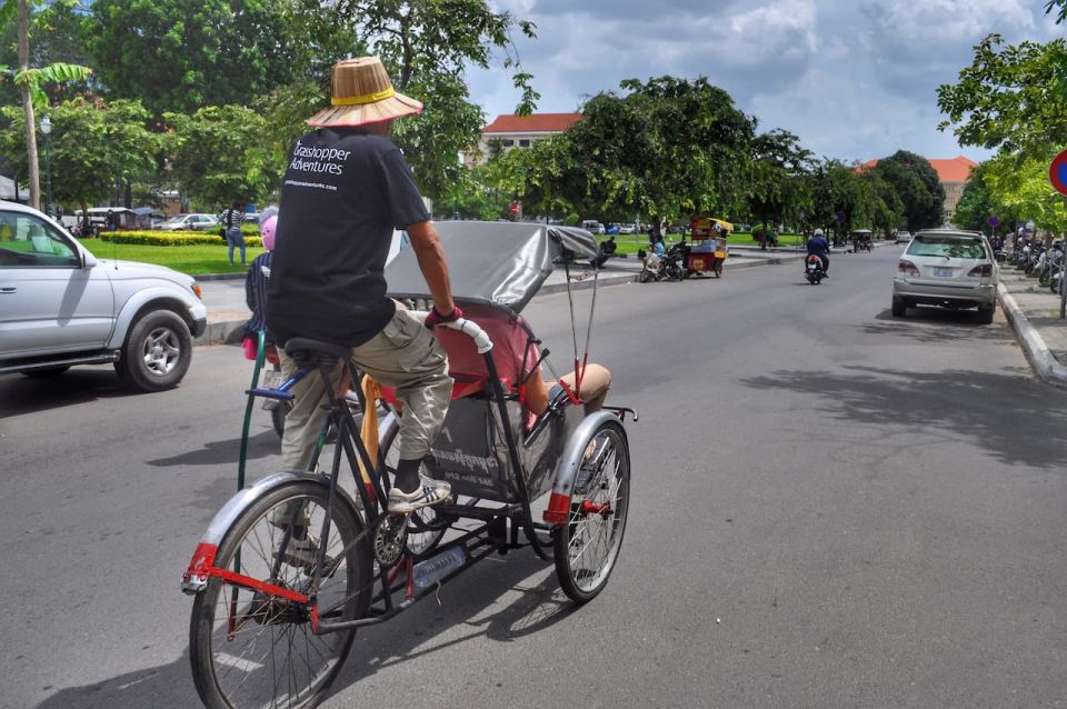 Hidden Phnom Penh City Guided Tour, Royal Palace, Wat Phnom - Tips for Participants