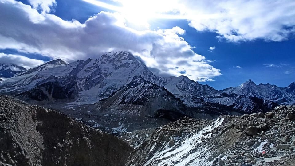 High Passes, Higher Dreams: 15-Day Everest Trek - Best Time to Trek