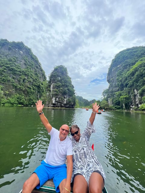 Highlight Ninh Binh Full Day Tour:Tam Coc, Mua Cave, Hoa Lu - Tam Coc Boat Trip