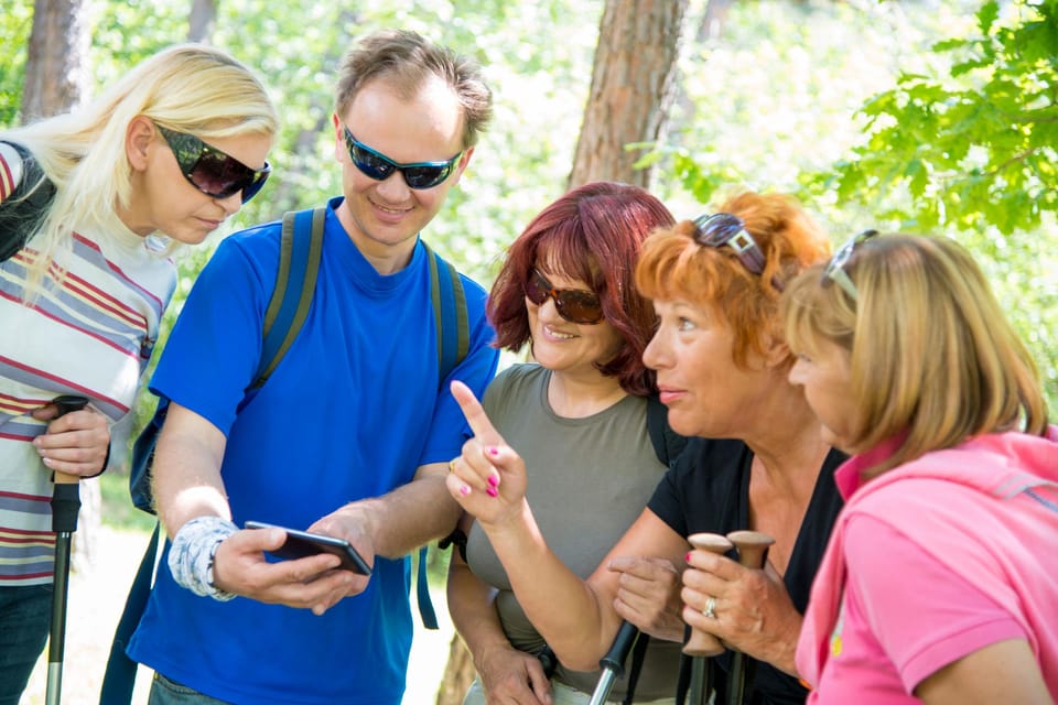 Hike to Linderhof Royal Castle With a Delicacy Break - Participation Requirements