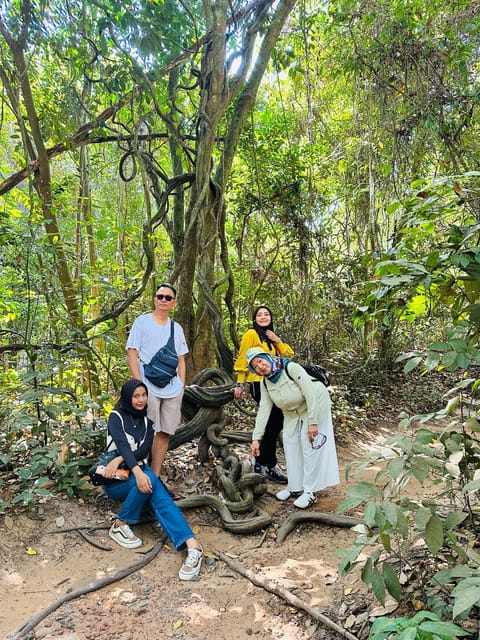 Ho CHI Minh: Cu CHI Tunnels Afternoon Group - Small Group - Health and Age Considerations