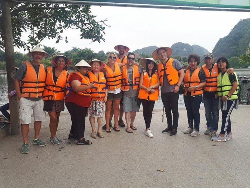 Hoa Lu and Tam Coc in Ninh Binh - One Day - Cultural Insights and Local Life