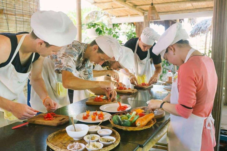 Hoi An Authentic Cooking Class, Market & Basket Boat - Cooking Class Experience