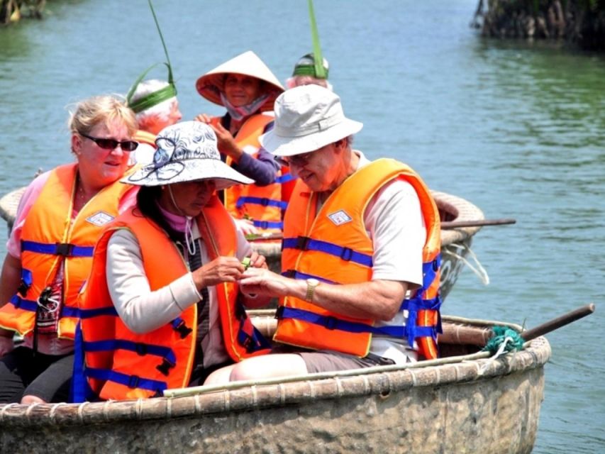 Hoi an : Coconut Forest and Hoi an Ancient Town Tour - Local Cuisine to Try