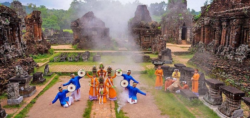 Hoi An : My Son Holly Land & River Cruide Small Group Tour - River Cruise Experience