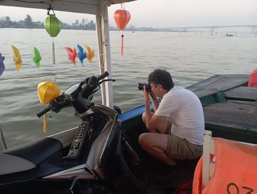 Hoi an Sunrise and Fish Market, Taking Photos - Boat Ride and Fish Market