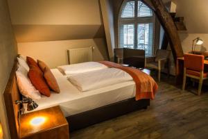 Hotel De Limbourg - Frequently Asked Questions