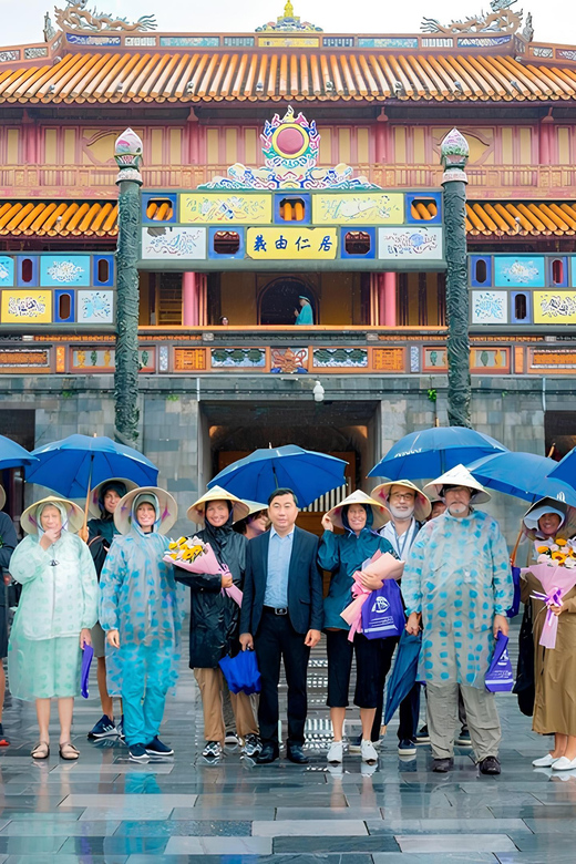 Hue Imperial City Group Tour With Lunch From Hoi An/Da Nang - Dining Experience