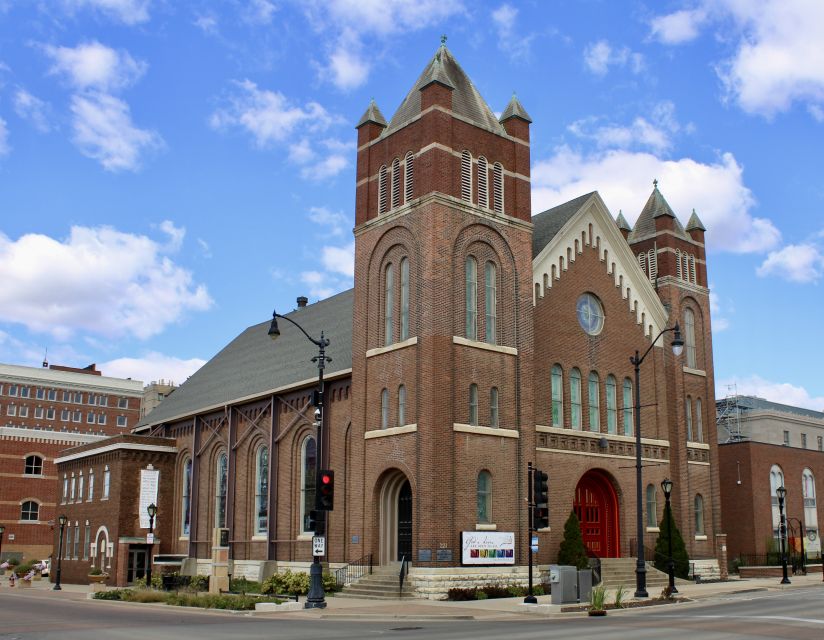 Illinois: Land of Lincoln Self-Guided Audio Walking Tour - Tour Highlights and Inclusions