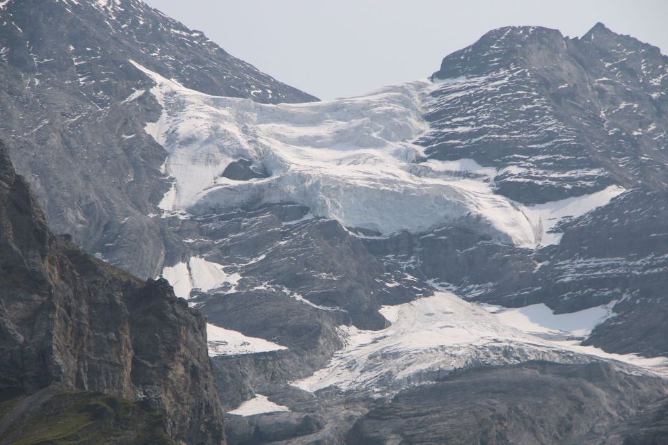 Interlaken: Private Hiking Tour Oeschinen Lake & Blue Lake - Accessibility Features