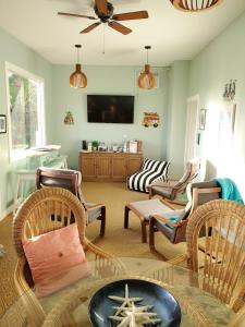 Island View Cottages Sebastian - Frequently Asked Questions