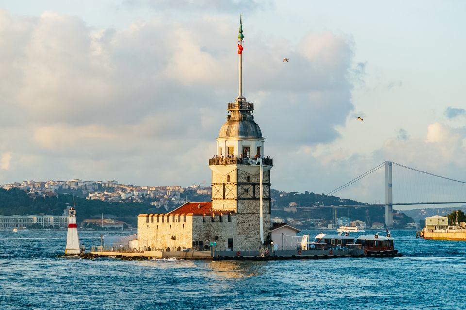 Istanbul: Bosphorus Cruise W/Audio Guide and Sunset Option - Customer Ratings and Feedback