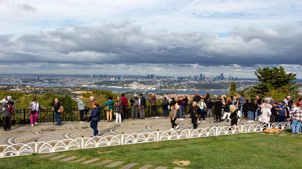 Istanbul: City Hightlights Bus Tour and Bosphorus Cruise - Inclusions and Amenities