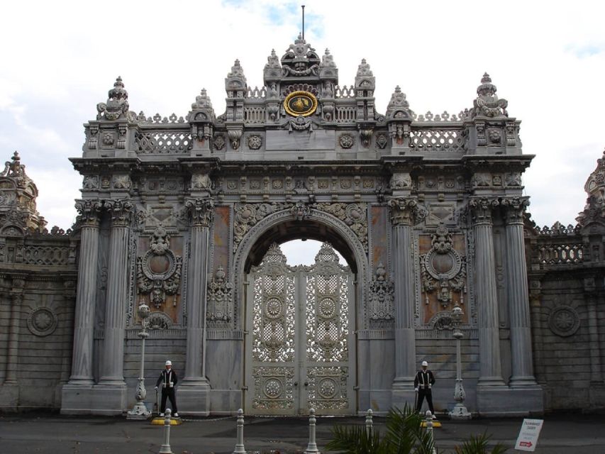 Istanbul: Dolmabahçe Palace and Uskudar Guided Tour - Nearby Attractions