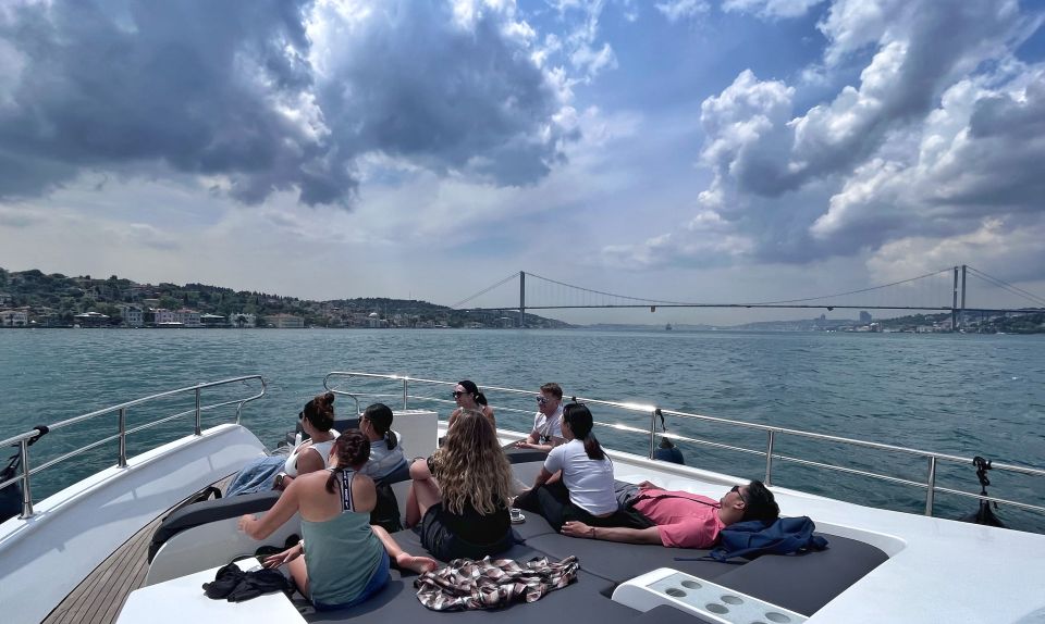 Istanbul: Dolmabahce Palace Tour and Bosphorus Yacht Cruise - What to Expect on Tour