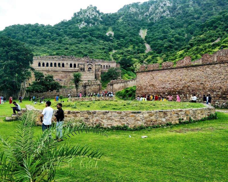 Jaipur: All Inclusive Chand Baori & Bhangarh Fort Tour - Travel Tips