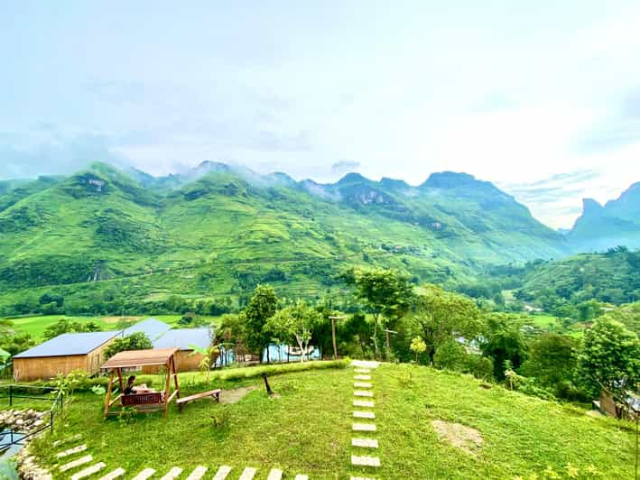 Jasmine Tour : Ha Giang Loop 4D3N - Transportation and Accommodation