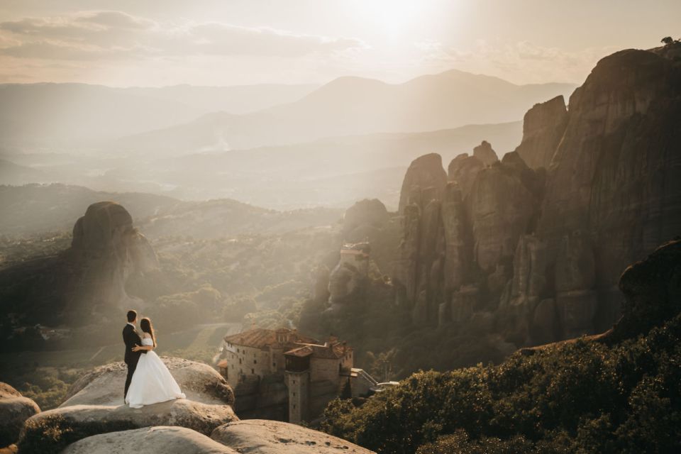 Kalabaka: Meteora Monasteries Minibus Tour With Photo Stops - Scenic Photography