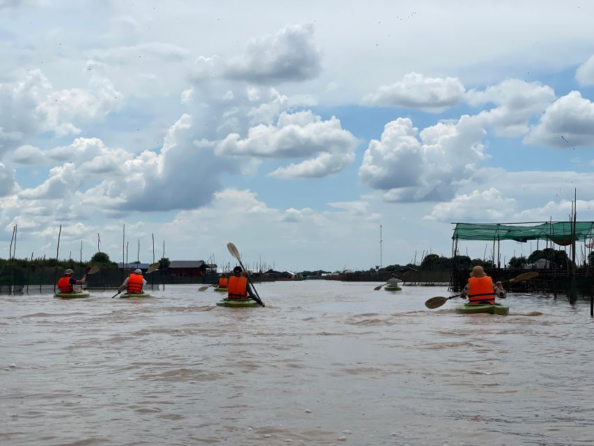 Kayaking on the Lake & Floating Village - Safety Considerations