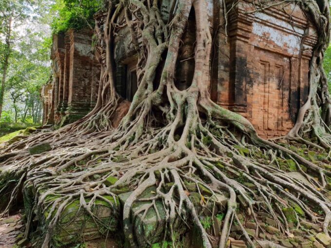 Koh Ker, Beng Mealea and Floating Village. - Important Travel Information