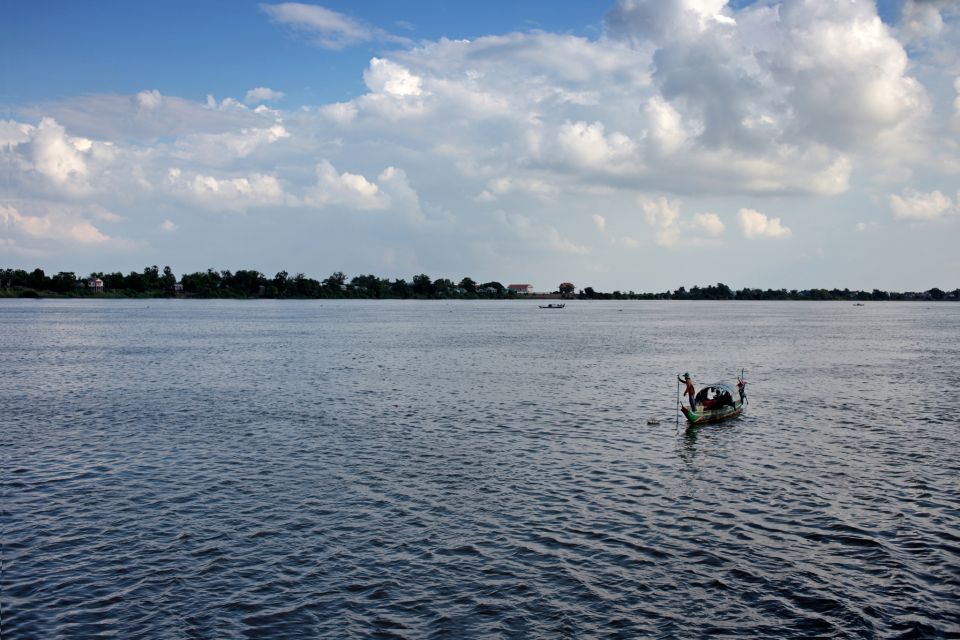 Kompong Phluk: 2 Villages Full-Day Adventure Tour - Tips for Travelers