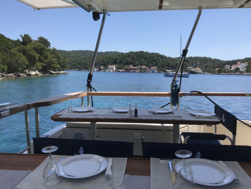 Korčula: Island Yacht Cruise With Wine Tasting and Dinner - Accommodating Special Dietary Needs