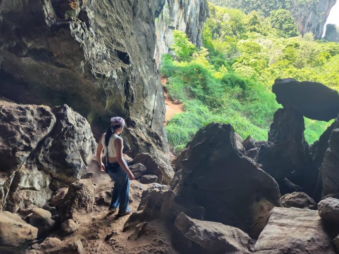 Krabi: Railay Viewpoint and Bat Cave Hike Half Day Tour - Packing Essentials