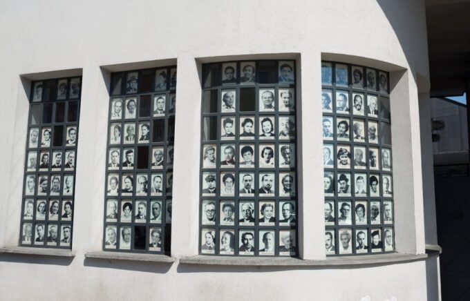 Krakow: Kazimierz, Jewish Ghetto, Wieliczka, Auschwitz - Tour Inclusions and Details