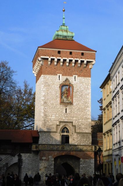 Krakow Old Town and Jewish Quarter in One Guided Walk - Tips for a Great Experience