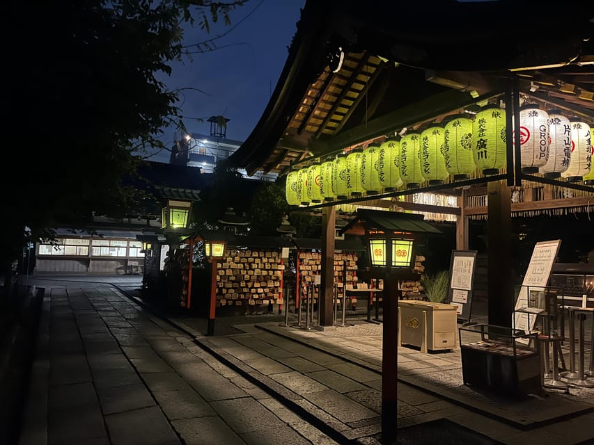 Kyoto: Gion District at Night Guided Group Walking Tour - Tips for Participants