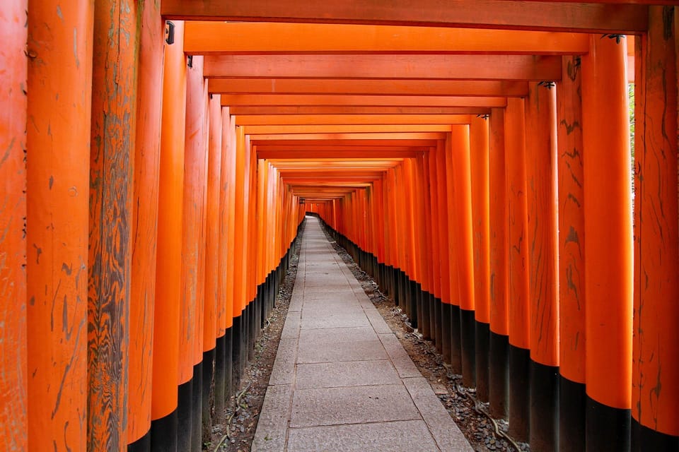 Kyoto: Timeless Majesty of Fushimi Inari Shrine Audio Guide - Tips for a Memorable Visit