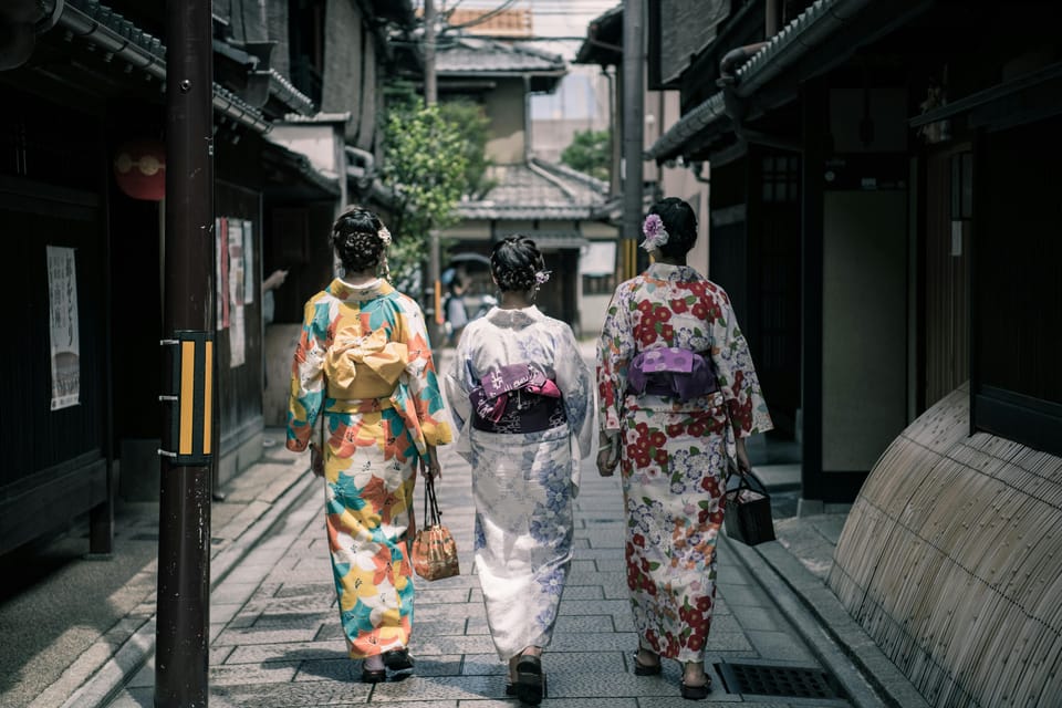 Kyoto Top Highlights Full-Day Trip From Osaka - Tips for Travelers