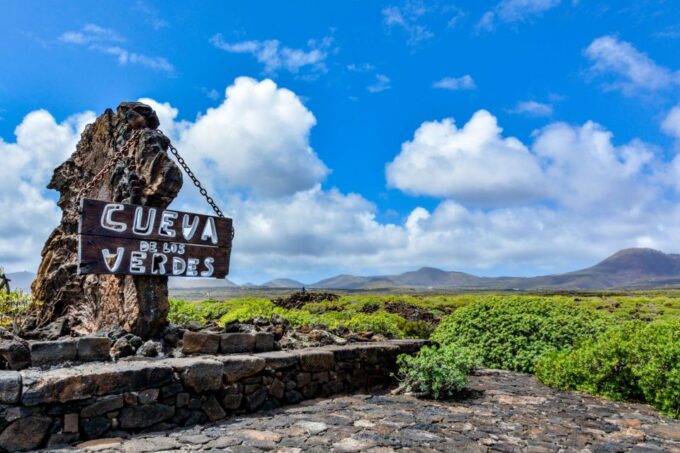 Lanzarote: Timanfaya Park, Jameos Del Agua & Green Cave Day Trip - Tour Restrictions