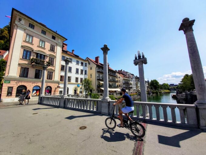 Ljubljana Sightseeing Tour by E-bikes - Tips for a Great Tour