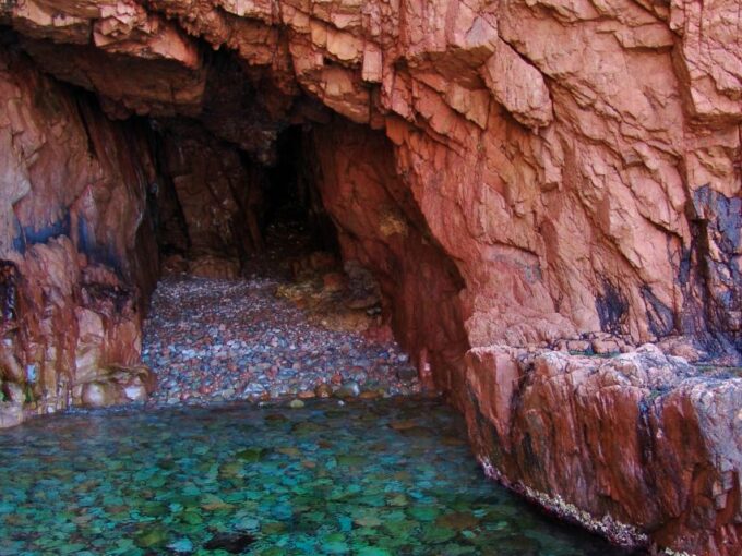 Loading: Scandola/Piana/Stop in Girolata Half-Day on RIB Boat - Starting Point and Directions
