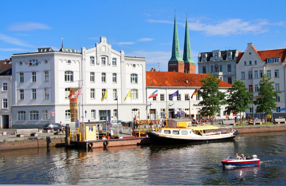 Lübeck: Old Town Highlights Private Walking Tour - Whats Included