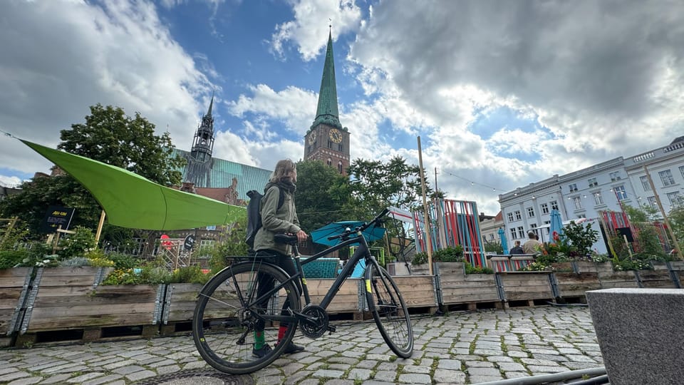 Lübeck to Ride - Sightseeing Tour by Bike - Tour Duration and Group Size