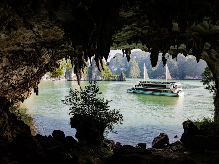 Luxury Amethyst Cruise Halong,Cave,Kayak, Buffet Lunch - Frequently Asked Questions