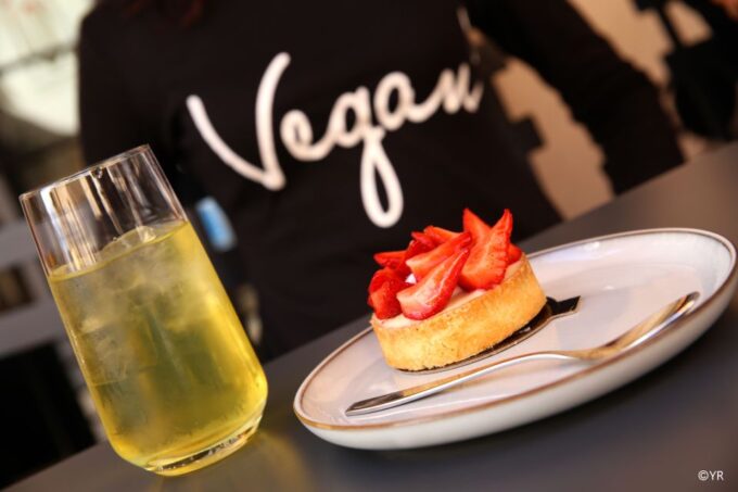 Lyon: Croix-Rousse District Vegan Food Tour With Tastings - Vegan Dishes Tasting