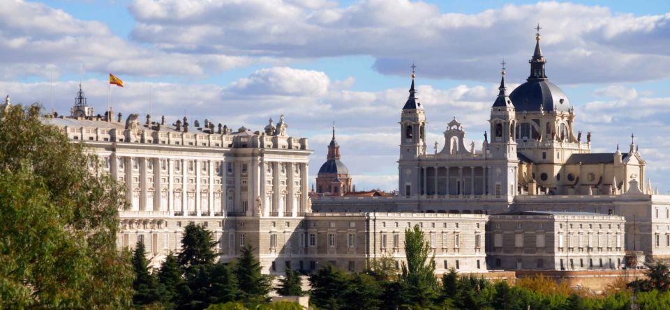 Madrid: Guided Visit to the Royal Palace - History of the Spanish Monarchy