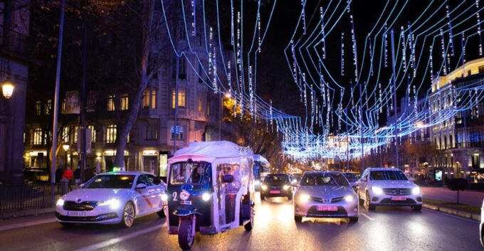 Madrid: Private Christmas Lights Tour by Electric Tuk-Tuk - Booking and Cancellation