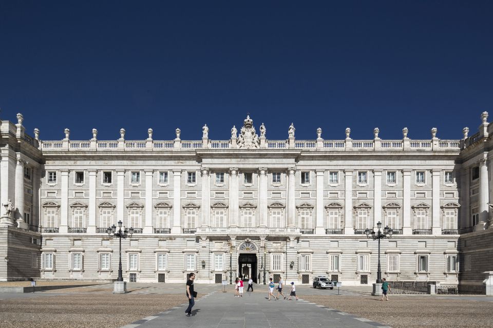 Madrid Sightseeing Tour and Prado Museum Guided Visit - Tour Location and Departure