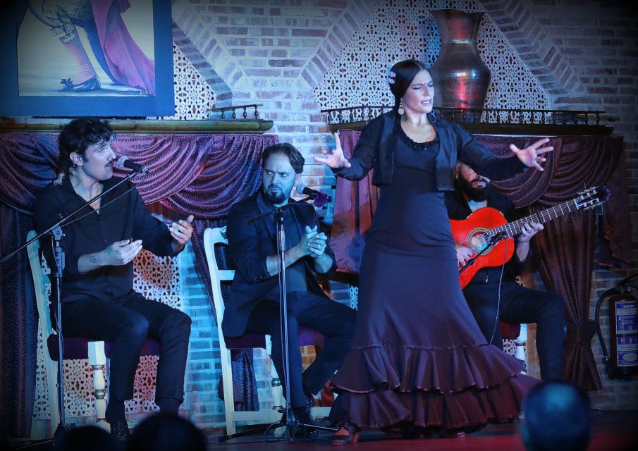 Madrid: the Flamenco Show With Tapas and Wine Ticket - Immersive Spanish Ambiance