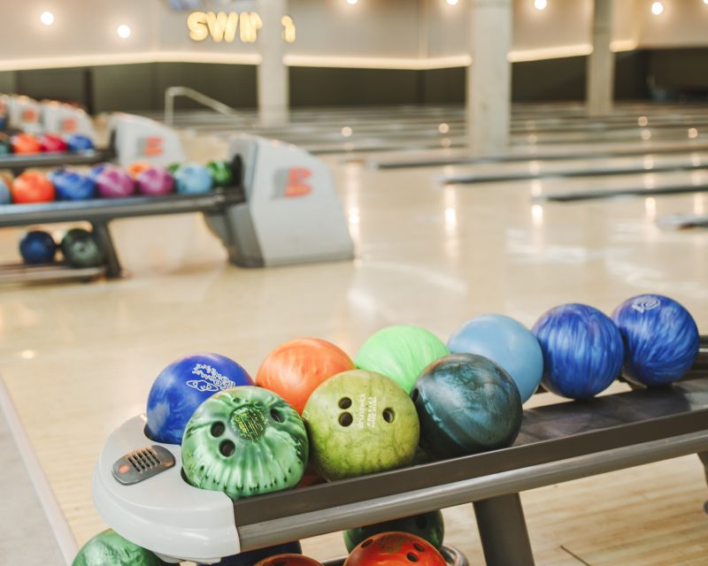 Maspalomas: Bowling Session Entry Ticket at Holiday World - Bowling Session Duration