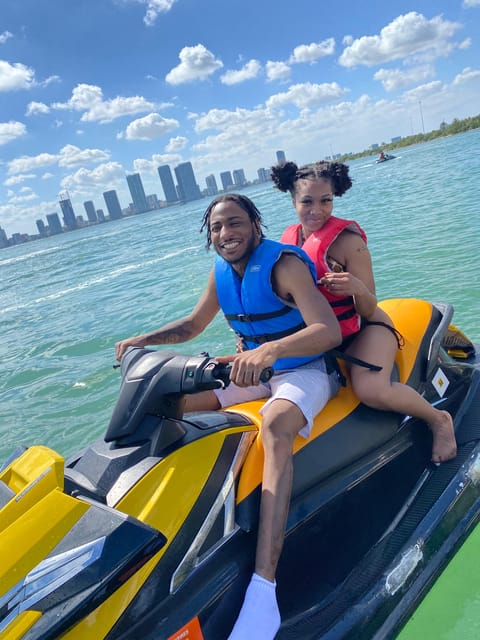 Miami: Jet Ski Adventure With Complimentary Speed Boat Ride - Group Size and Languages